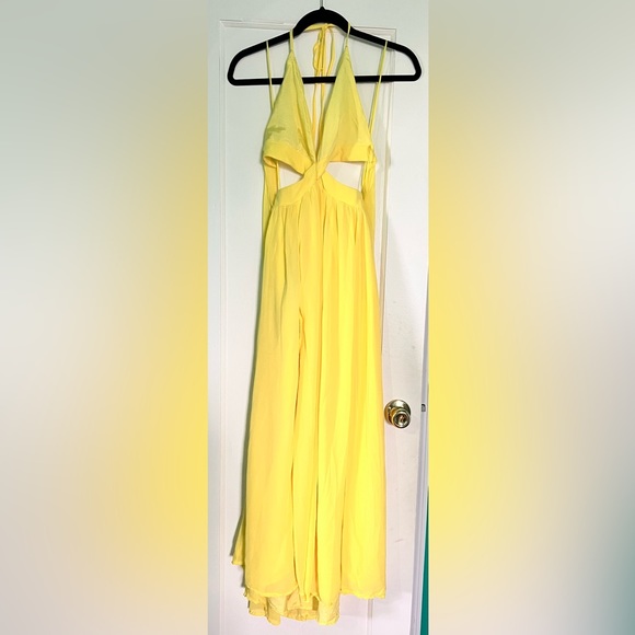 NWT Fashion Nova XS Yellow Maxi Dress - Picture 2 of 3